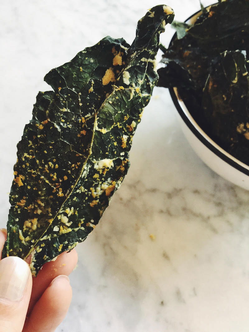 Oven Toasted Cheesy Tahini Kale Chips (Vegan, Paleo, EASY)