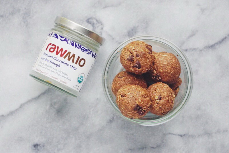 Rawmio Almond Oatmeal Cookie Dough Balls